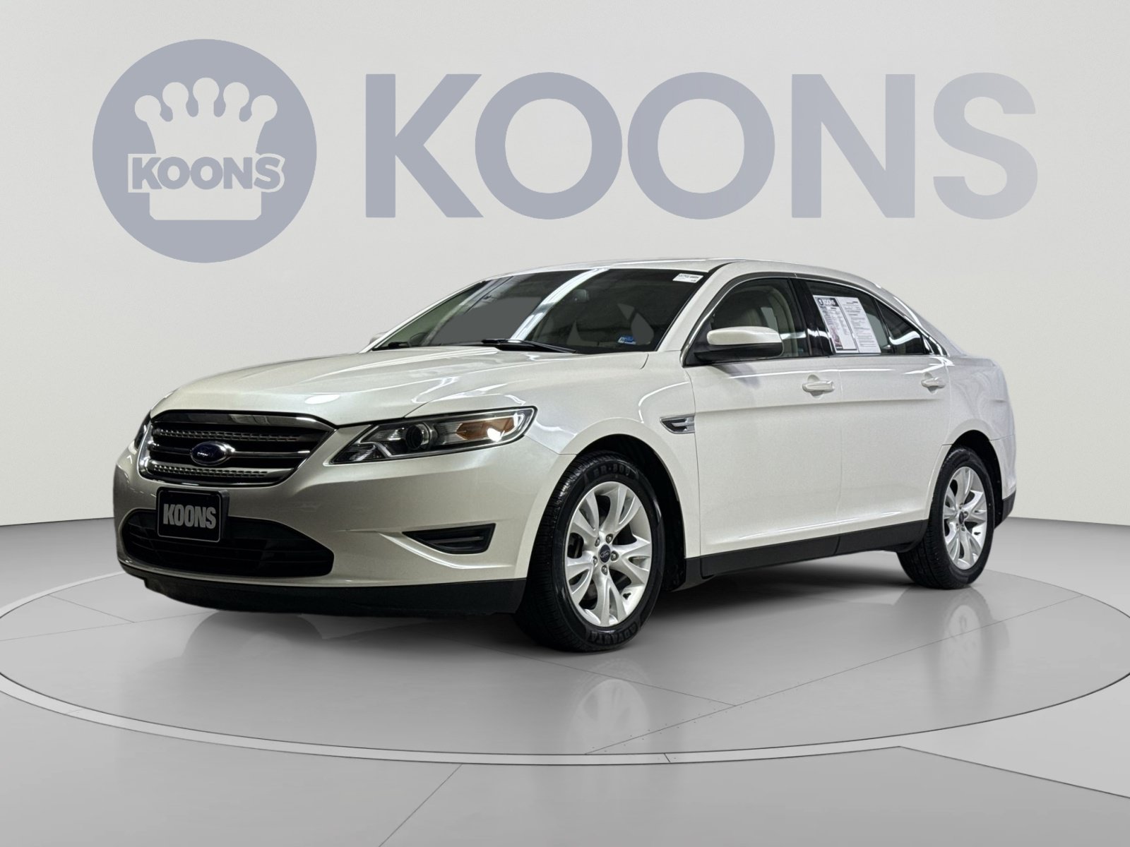 Used 2012 Ford Taurus SEL FWD image 1