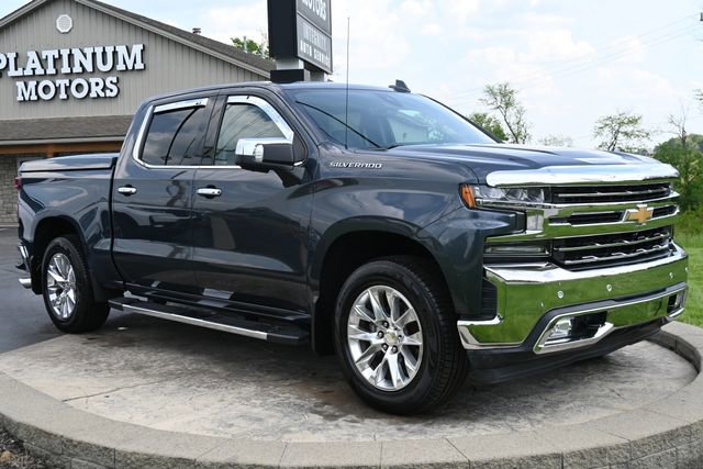 Used 2020 Chevrolet Silverado 1500 LTZ w/ LTZ Premium Package AWD/4WD image 3