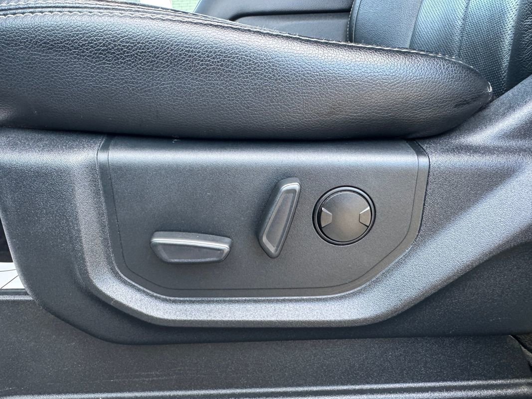 Used 2020 Ford F250 Lariat w/ Lariat Value Package image 17