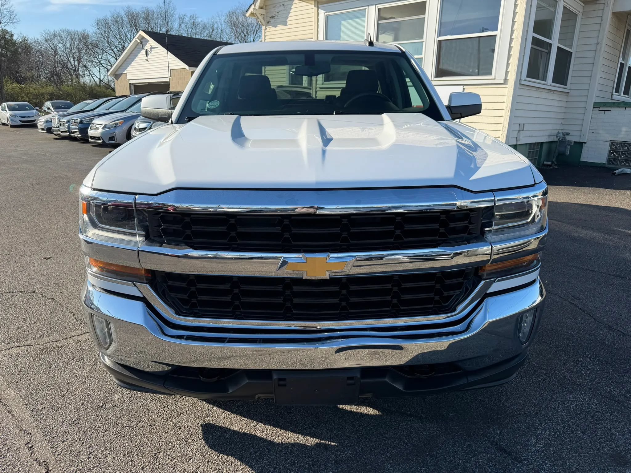 Used 2019 Chevrolet Silverado 1500 LT w/ All Star Edition AWD/4WD image 4