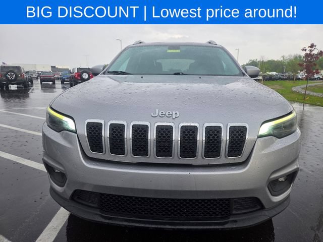 Used 2019 Jeep Cherokee Latitude w/ Cold Weather Group AWD/4WD image 3