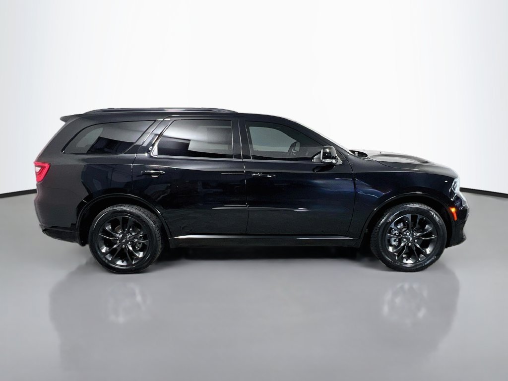 Used 2023 Dodge Durango R/T RWD image 2