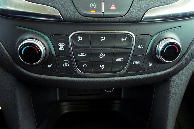 Used 2024 Chevrolet Equinox LT w/ LPO, Floor Liner Package image 20