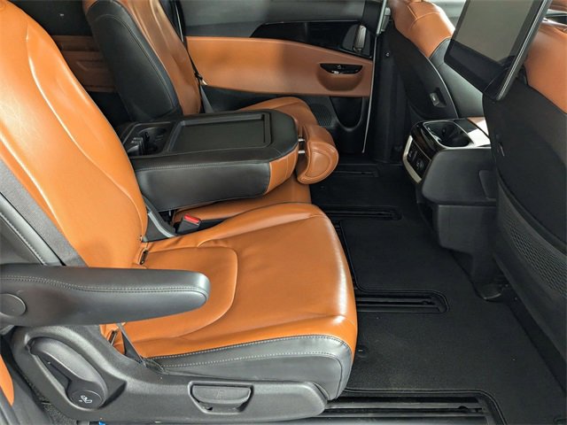Used 2023 Kia Carnival SX image 35