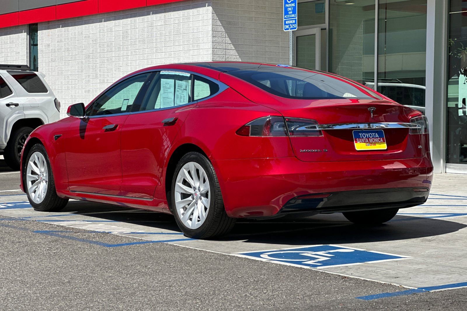 Used 2017 Tesla Model S 75 image 6