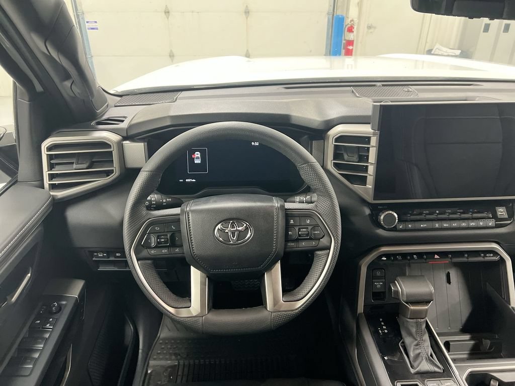Used 2026 Toyota Tundra Limited AWD/4WD image 11