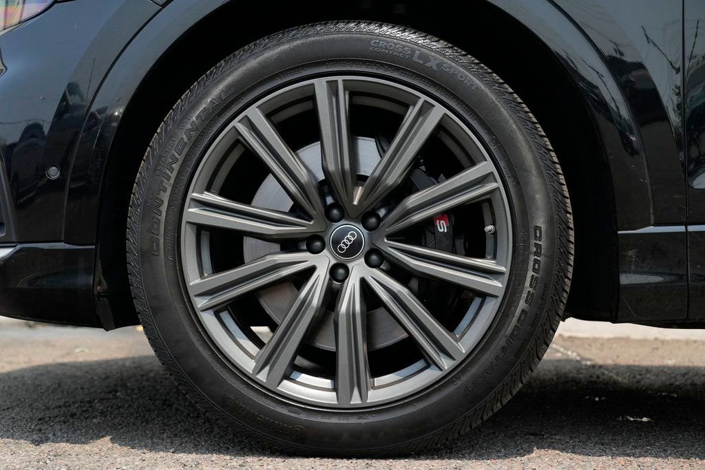 Used 2022 Audi SQ8 Prestige w/ Prestige Package image 13