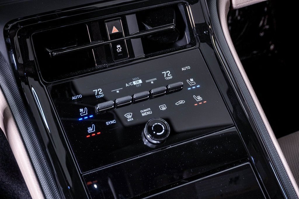 New 2026 Porsche Panamera 4 AWD/4WD image 24