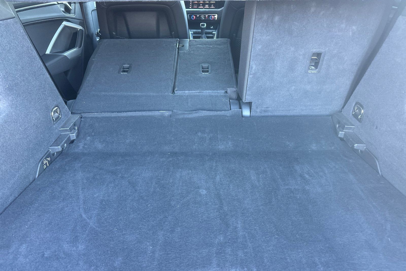 Used 2025 Audi Q3 2.0T Premium image 18