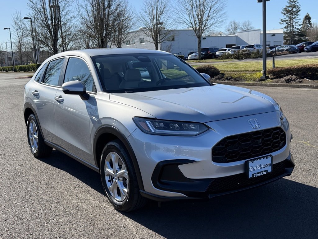 Used 2025 Honda HR-V LX image 2