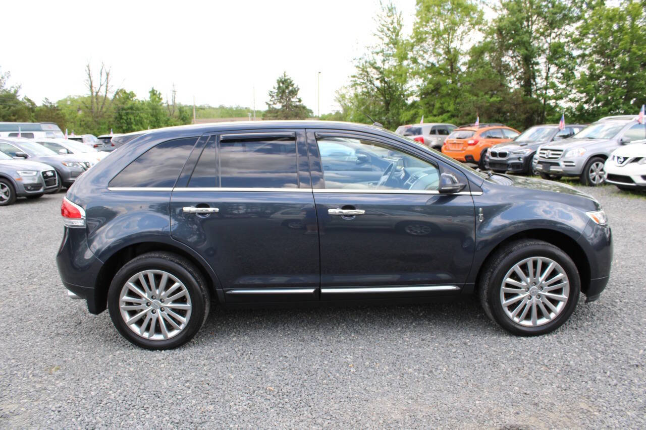Used 2013 Lincoln MKX AWD image 6