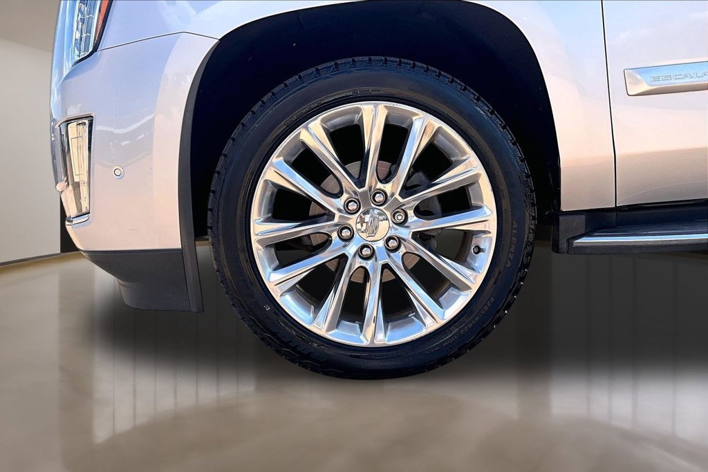 Used 2019 Cadillac Escalade Luxury AWD/4WD image 8
