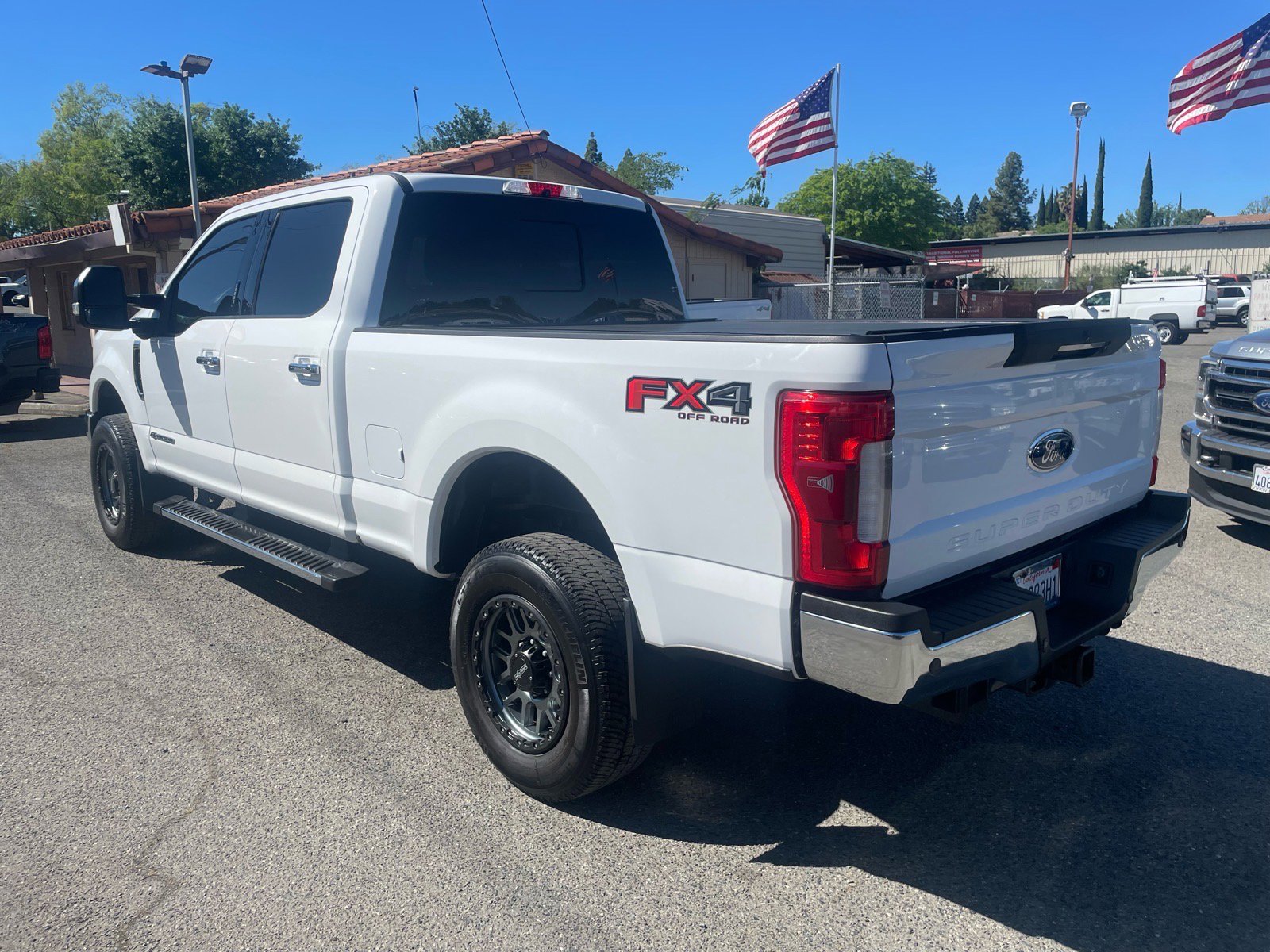 Used 2017 Ford F250 Lariat w/ Lariat Ultimate Package image 3