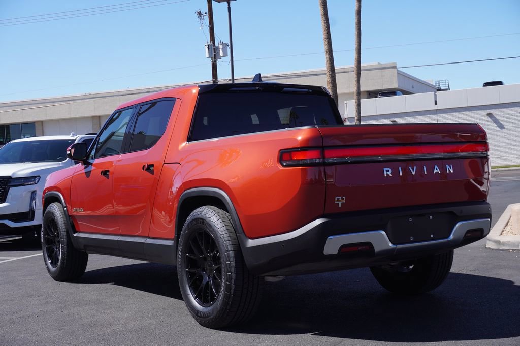 Used 2022 Rivian R1T Adventure image 3