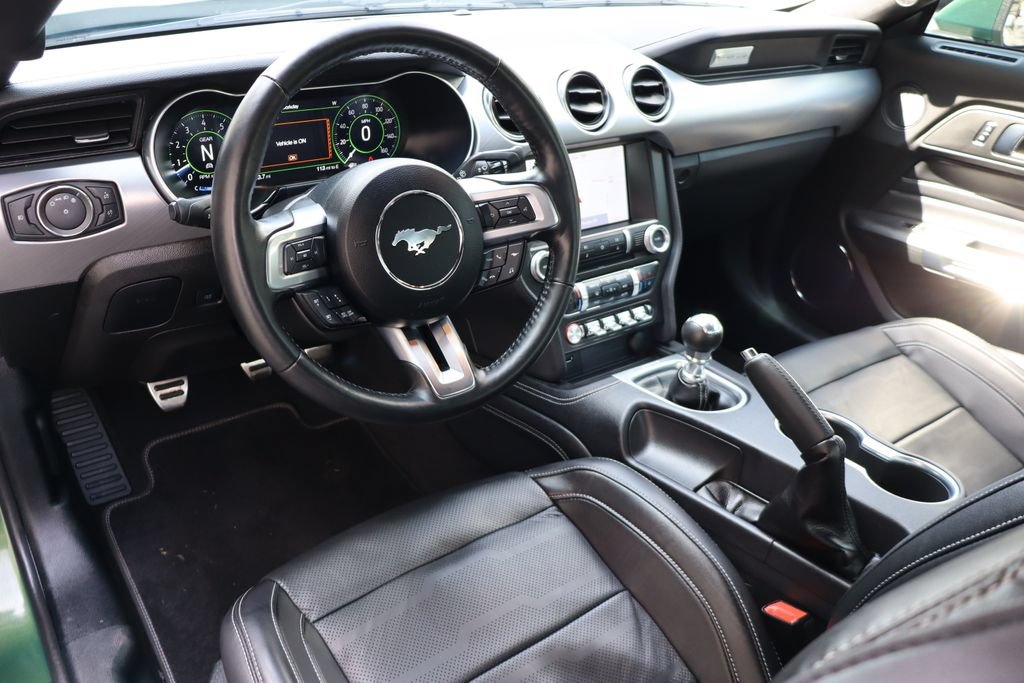 Used 2022 Ford Mustang GT Premium w/ Equipment Group 401A RWD image 5