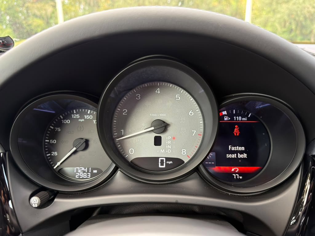 Used 2024 Porsche Macan S AWD/4WD image 9