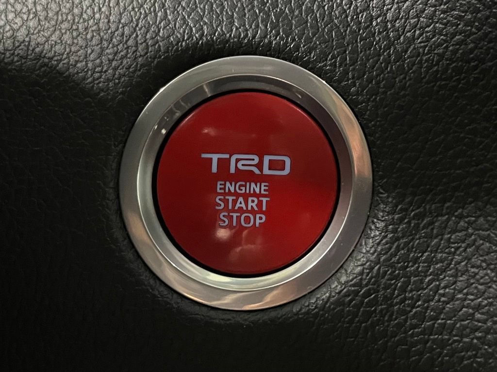 Used 2022 Toyota Tundra Limited w/ TRD Off-Road Package AWD/4WD image 34