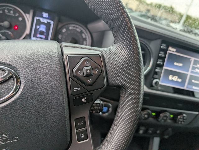 Used 2020 Toyota Tacoma TRD Sport AWD/4WD image 19