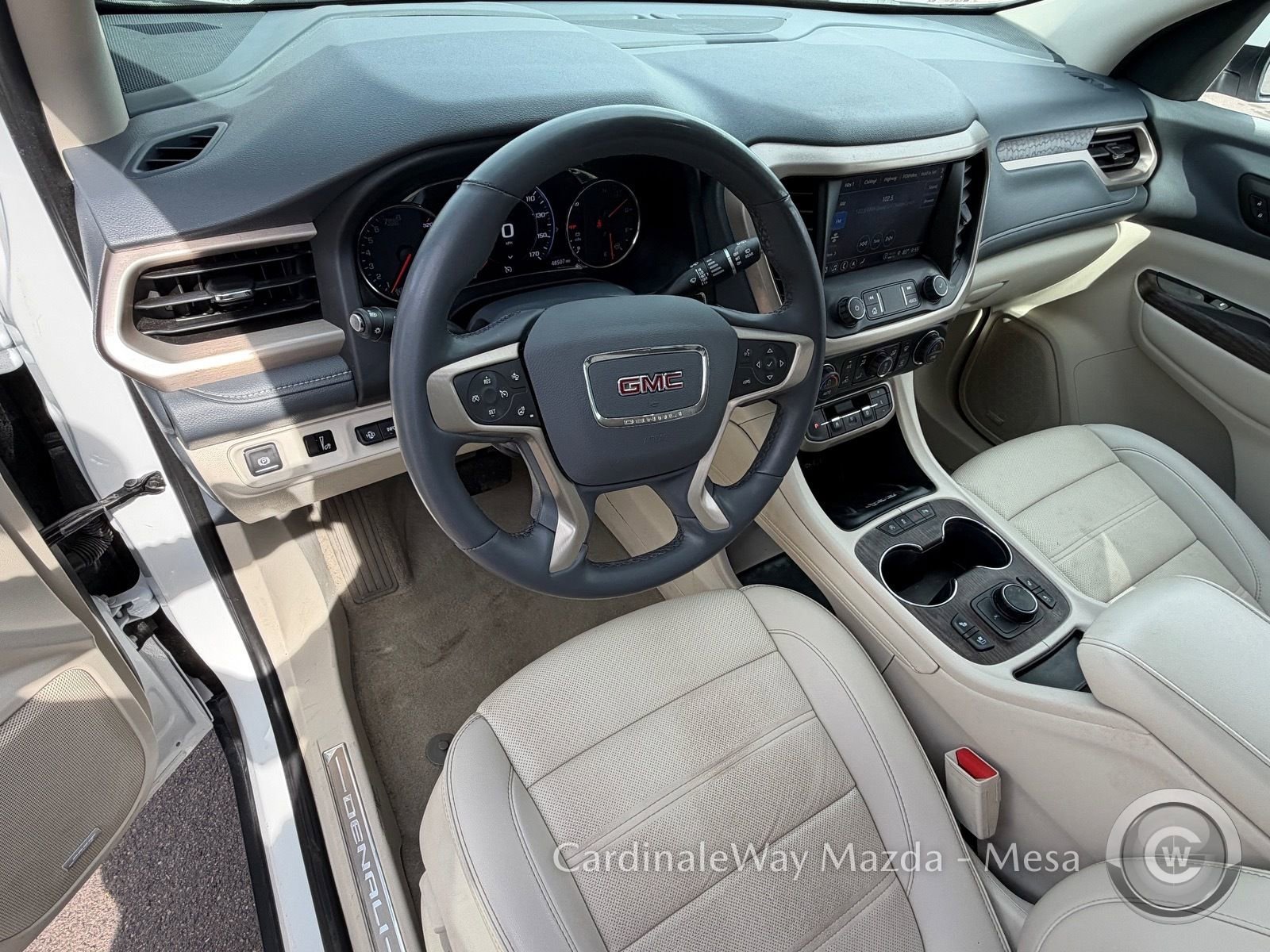 Used 2023 GMC Acadia Denali image 15