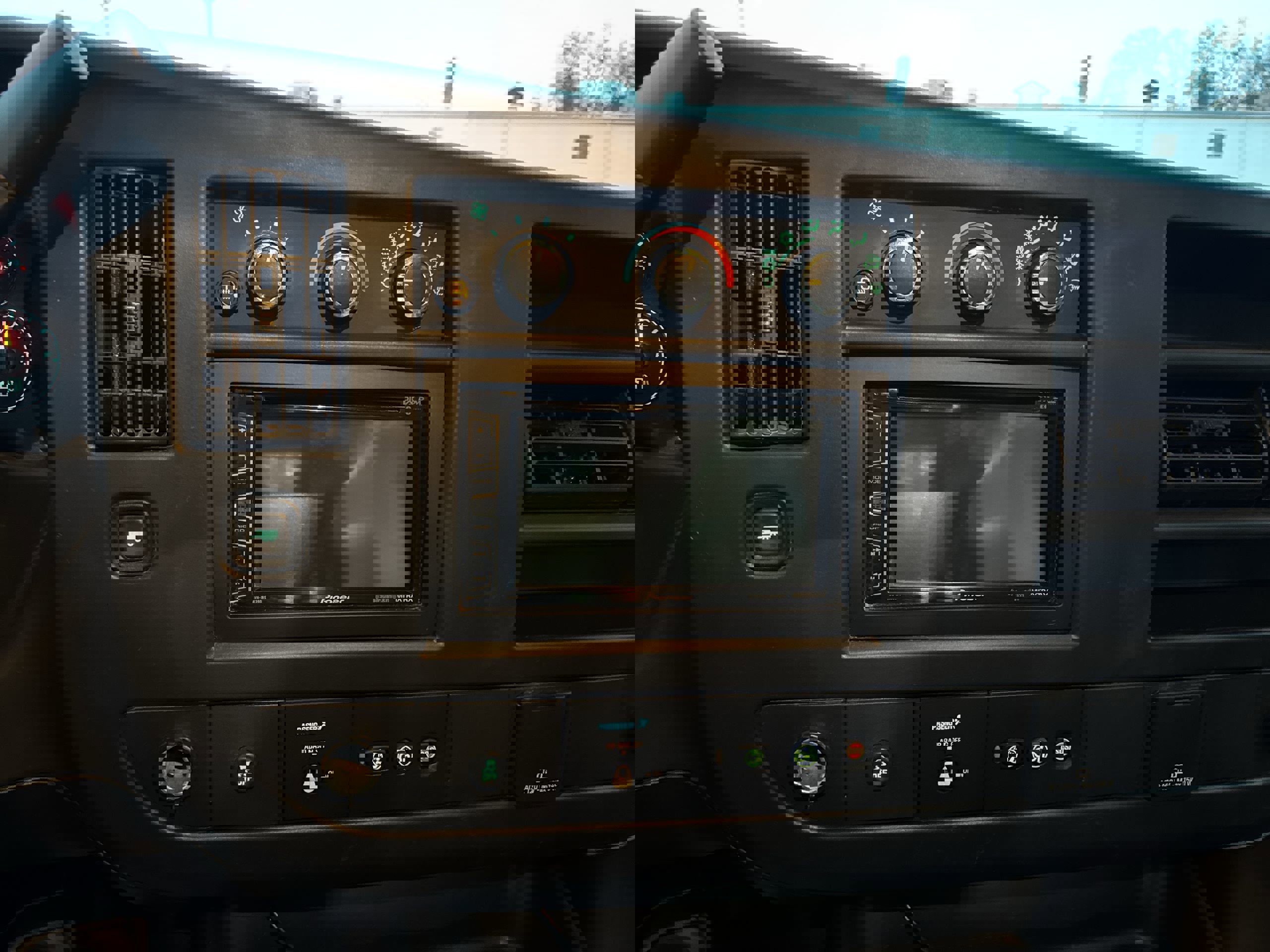 Used 2021 GMC Savana 2500 w/ Driver Convenience Package image 13