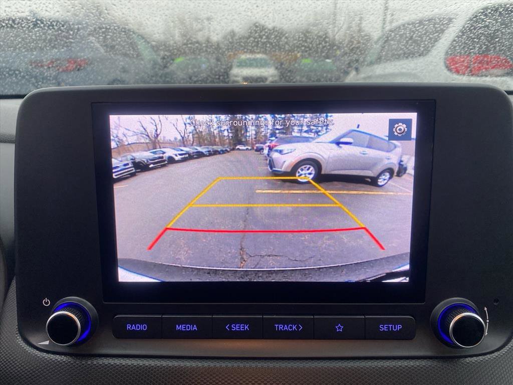 Used 2023 Hyundai Kona SE image 15