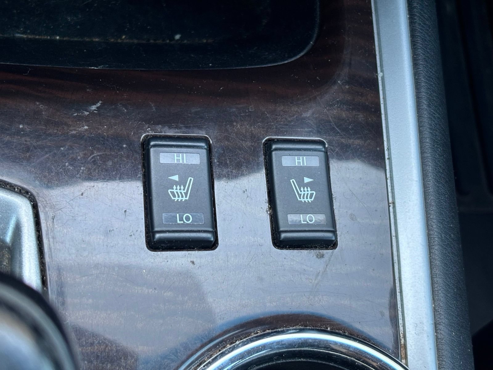 Used 2014 Nissan Pathfinder SL FWD image 10