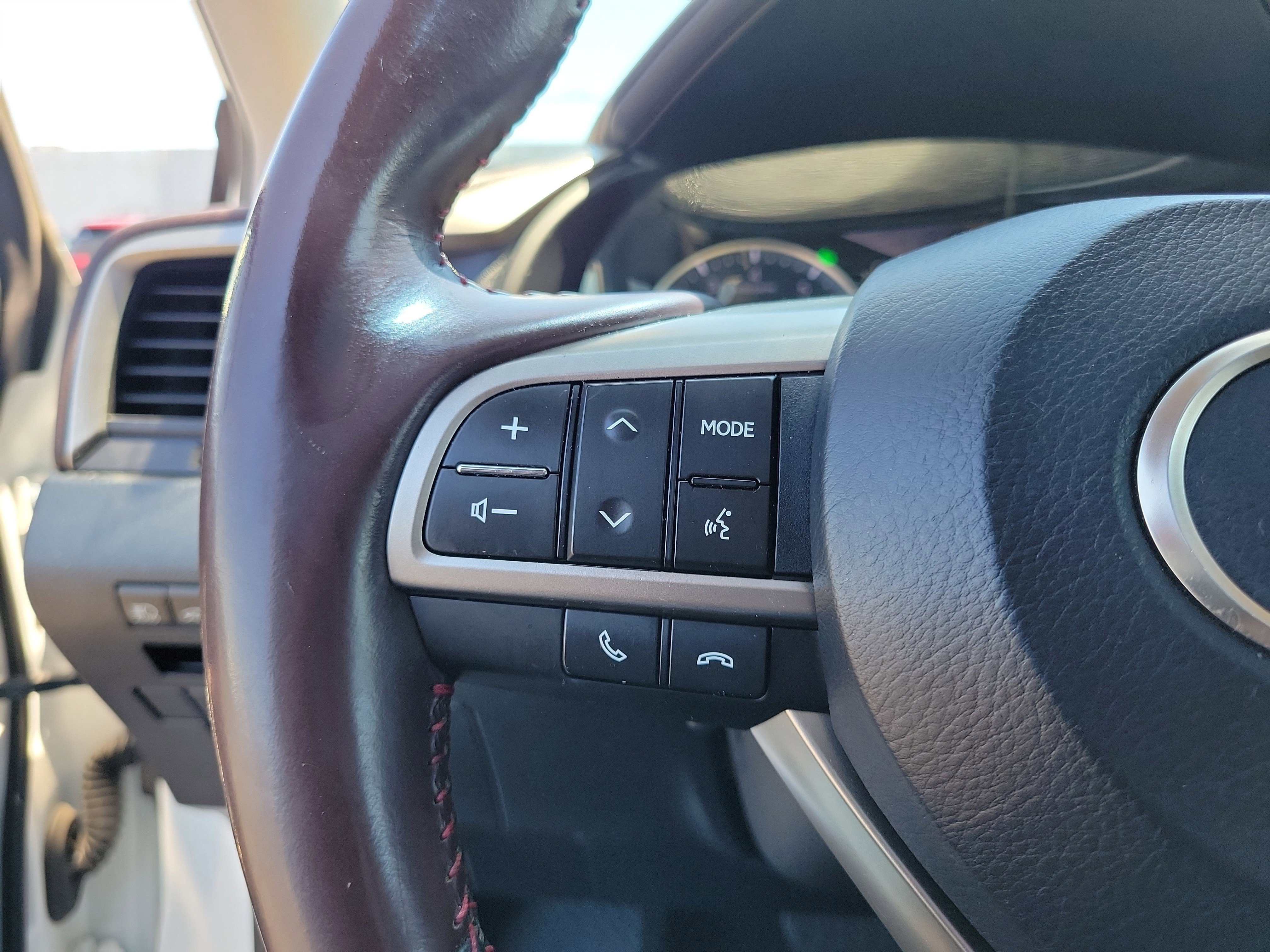 Used 2016 Lexus RX 350 AWD w/ Premium Package image 22