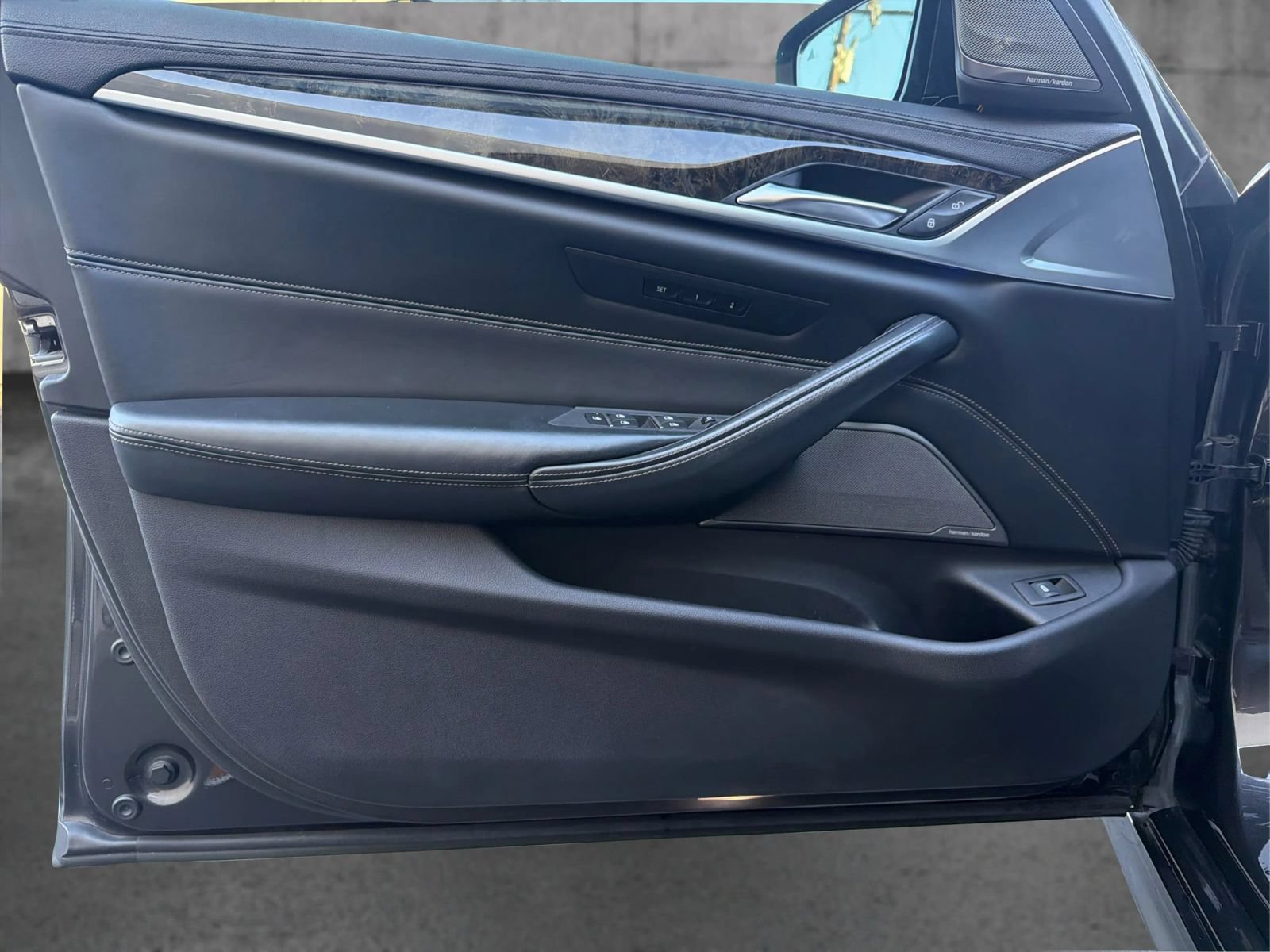 Used 2017 BMW 540i RWD image 20