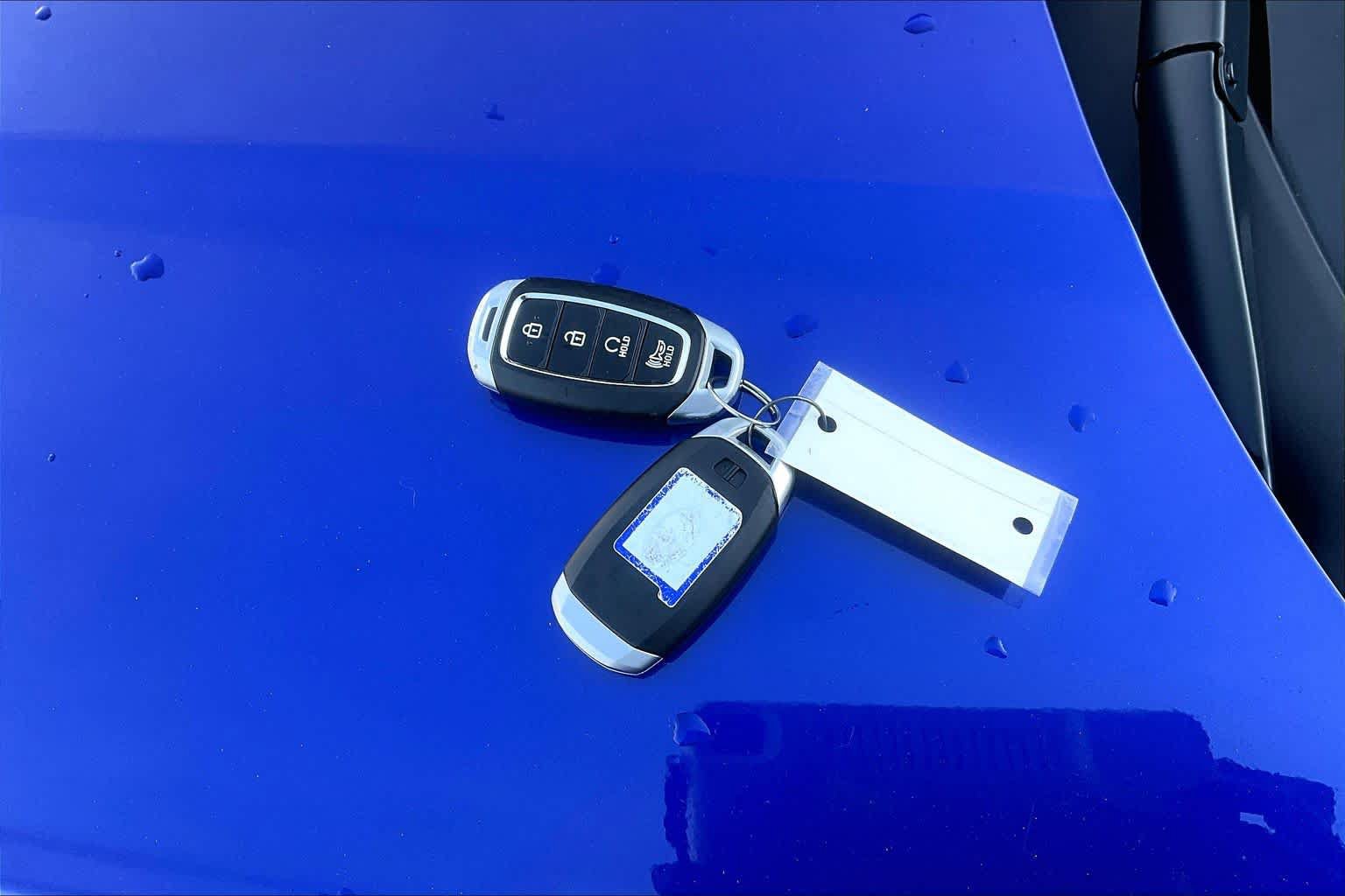 Used 2024 Hyundai Venue SEL FWD image 15