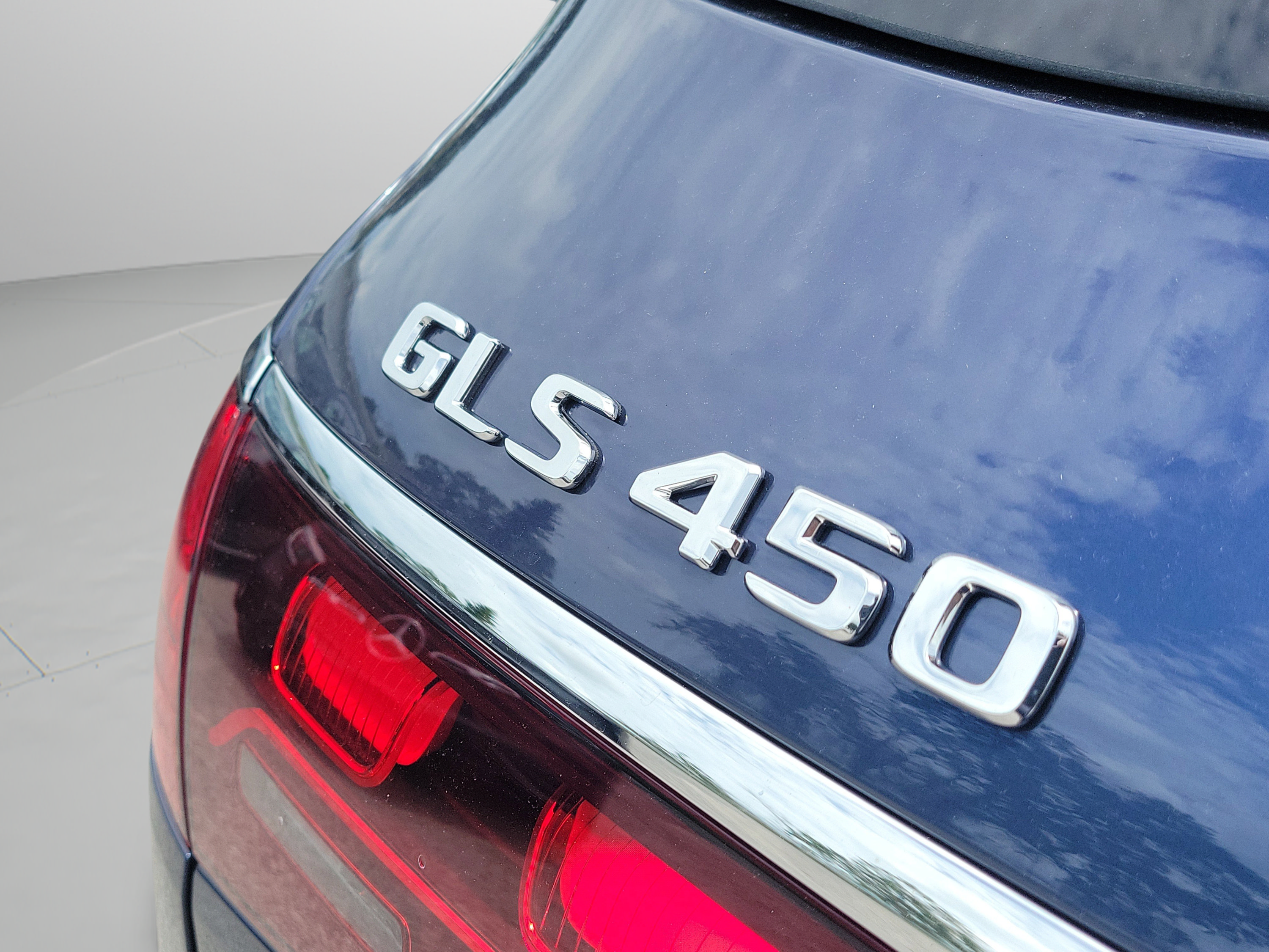 New 2026 Mercedes-Benz GLS 450 4MATIC image 32