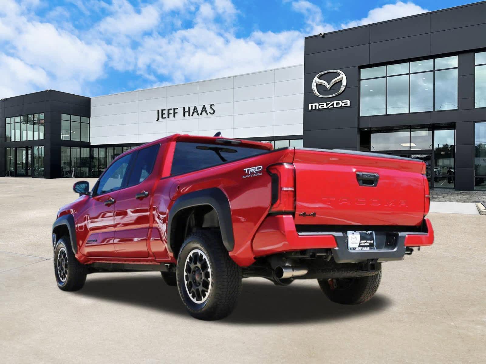 Used 2026 Toyota Tacoma TRD Off-Road AWD/4WD image 2