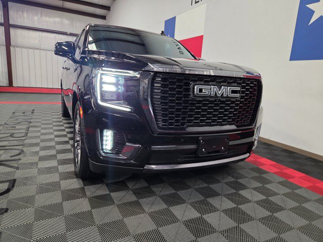 Used 2023 GMC Yukon XL Denali Ultimate AWD/4WD image 22