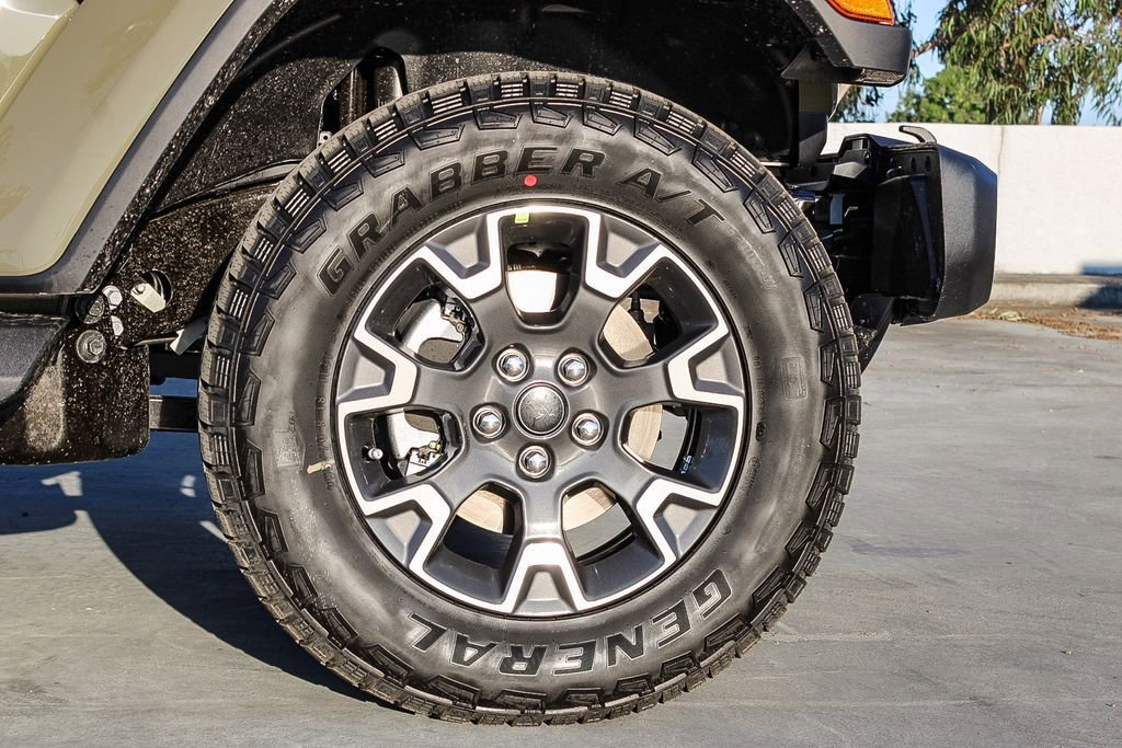 New 2026 Jeep Wrangler Unlimited Sahara AWD/4WD image 11