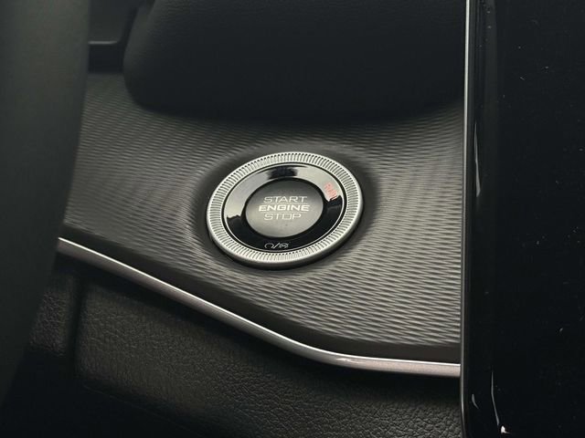 New 2025 Jeep Grand Cherokee Laredo image 14