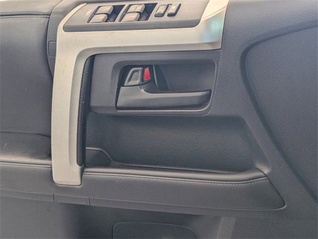 Used 2010 Toyota 4Runner Limited image 21