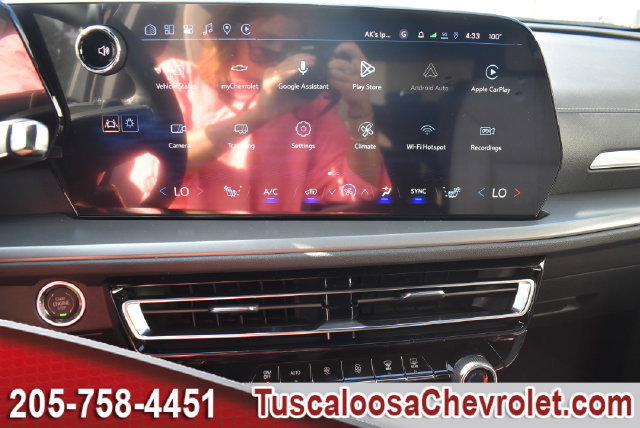 New 2027 Chevrolet Traverse LT w/ Driver Confidence Package FWD image 28