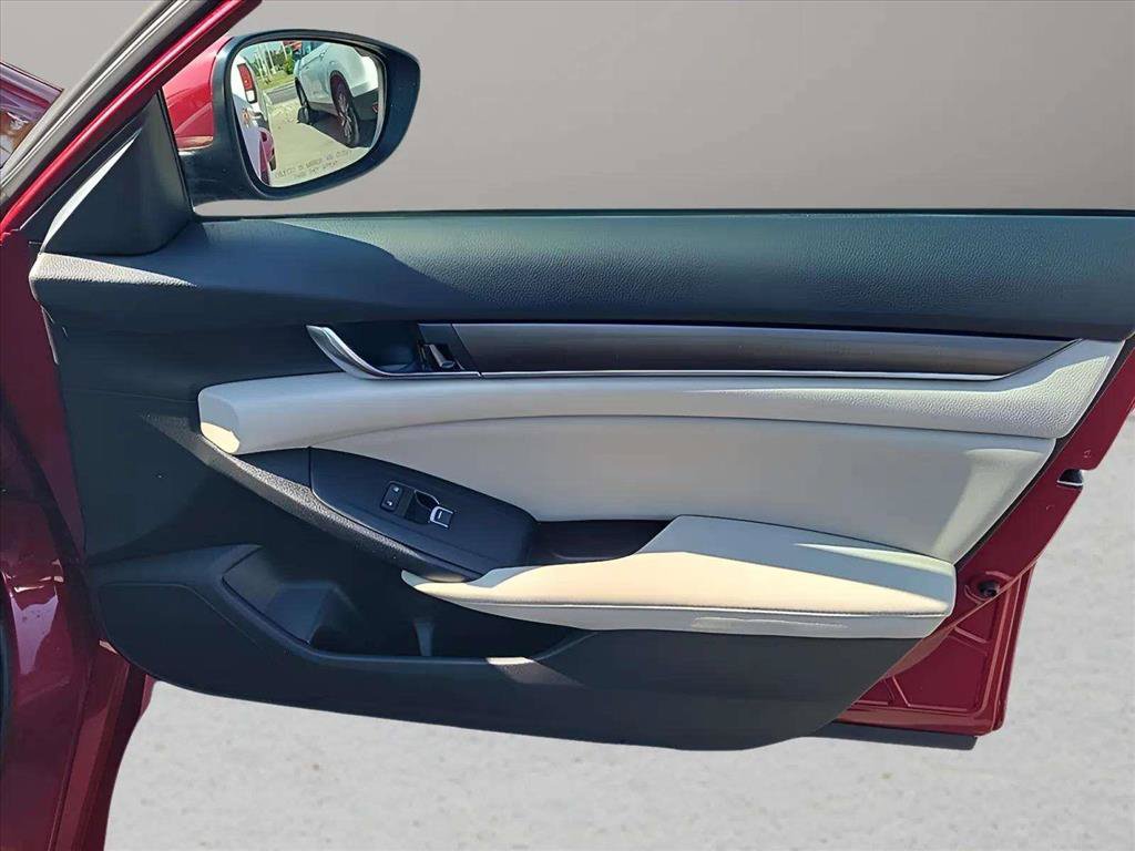 Used 2019 Honda Accord LX image 24