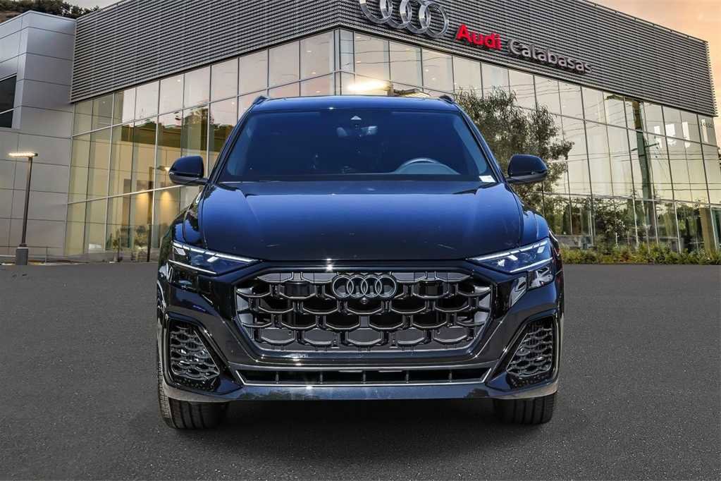 Used 2025 Audi Q8 Premium Plus w/ Premium Plus Package image 6
