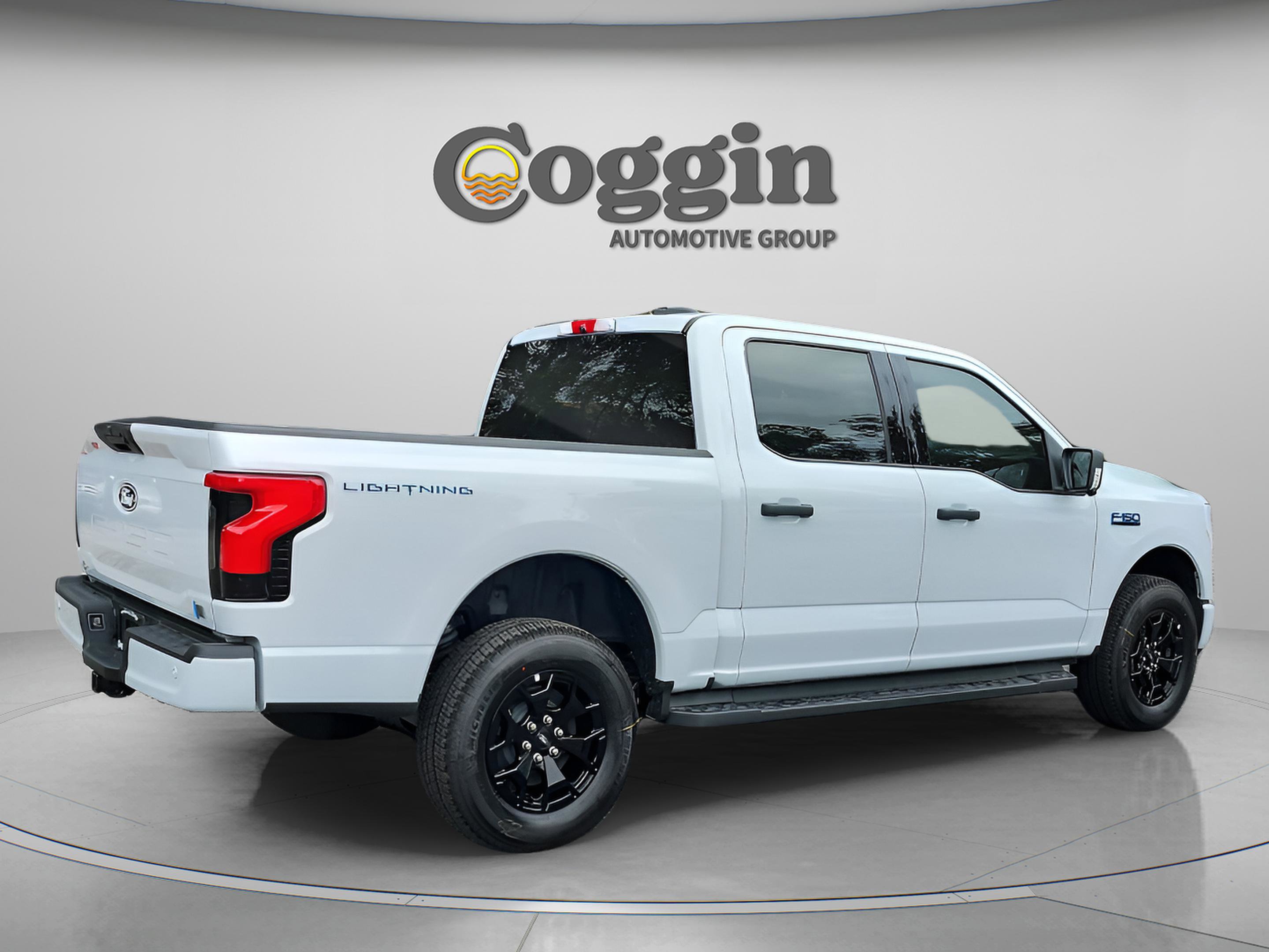 New 2025 Ford F150 Lightning XLT image 6