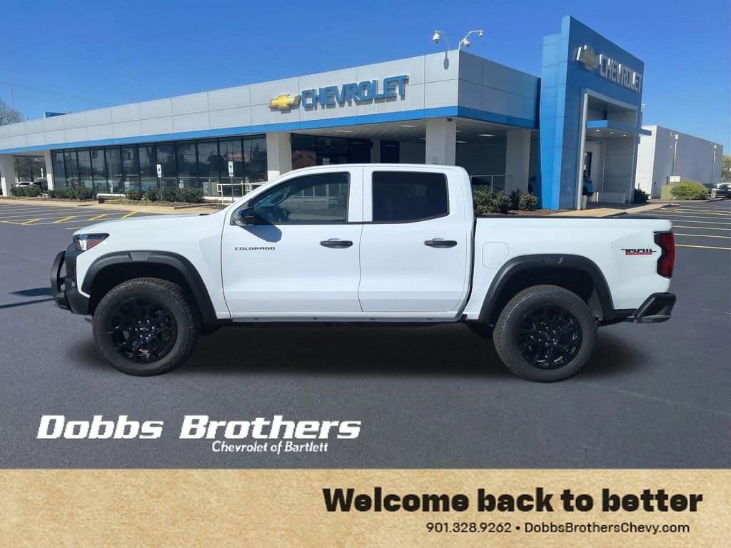 New 2026 Chevrolet Colorado Trail Boss w/ Off-Road Front Bumper Package image 5