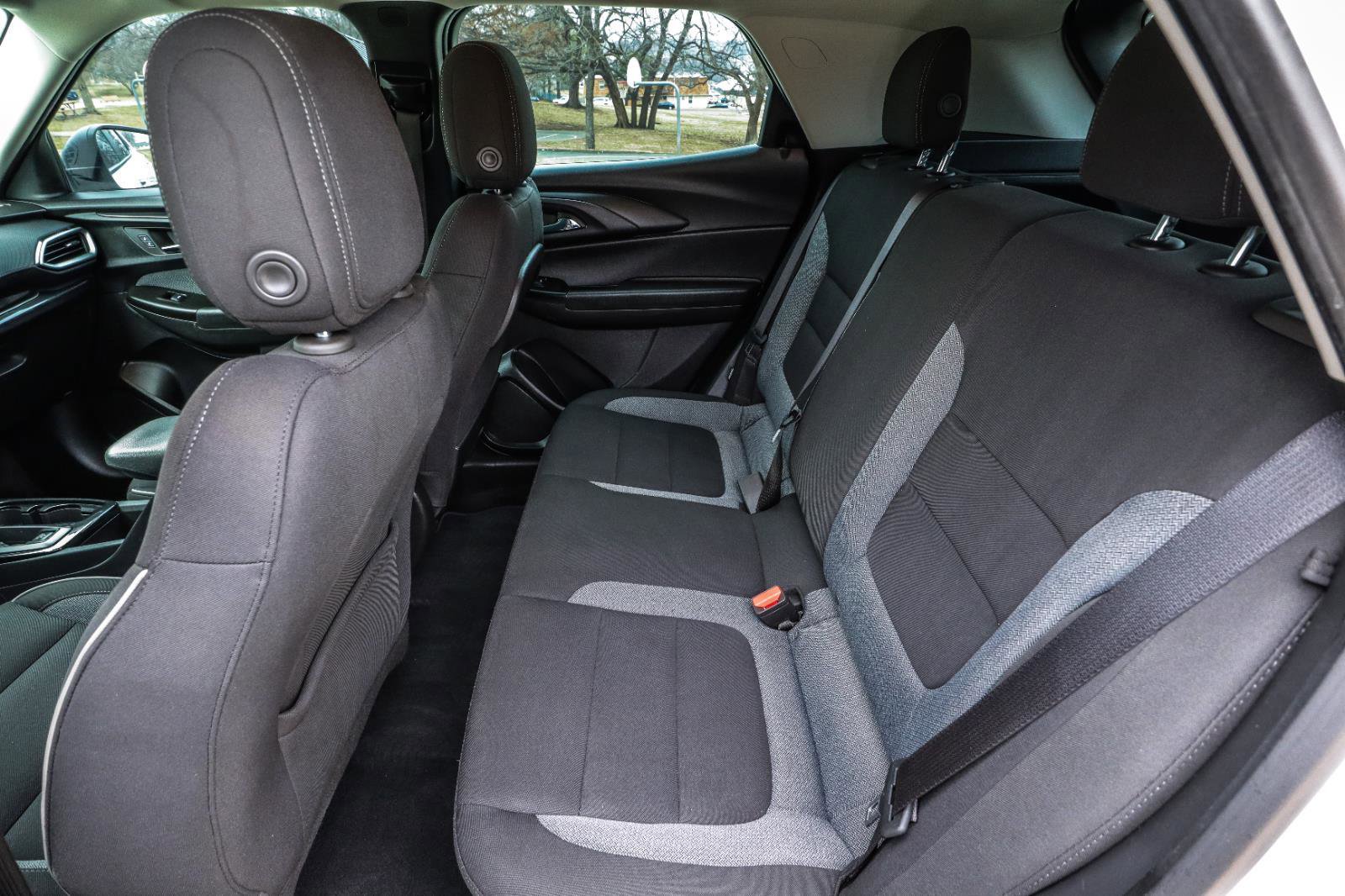 Used 2023 Chevrolet TrailBlazer LS FWD image 34