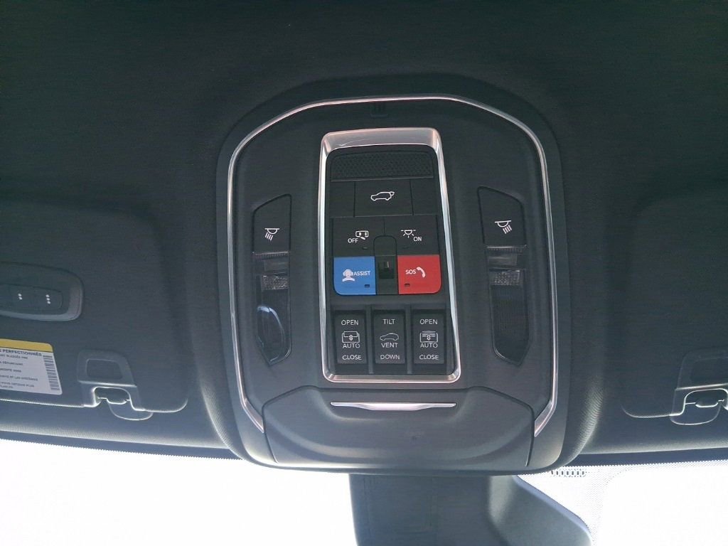 New 2025 Jeep Grand Cherokee L Limited w/ Trailer Tow Package image 42