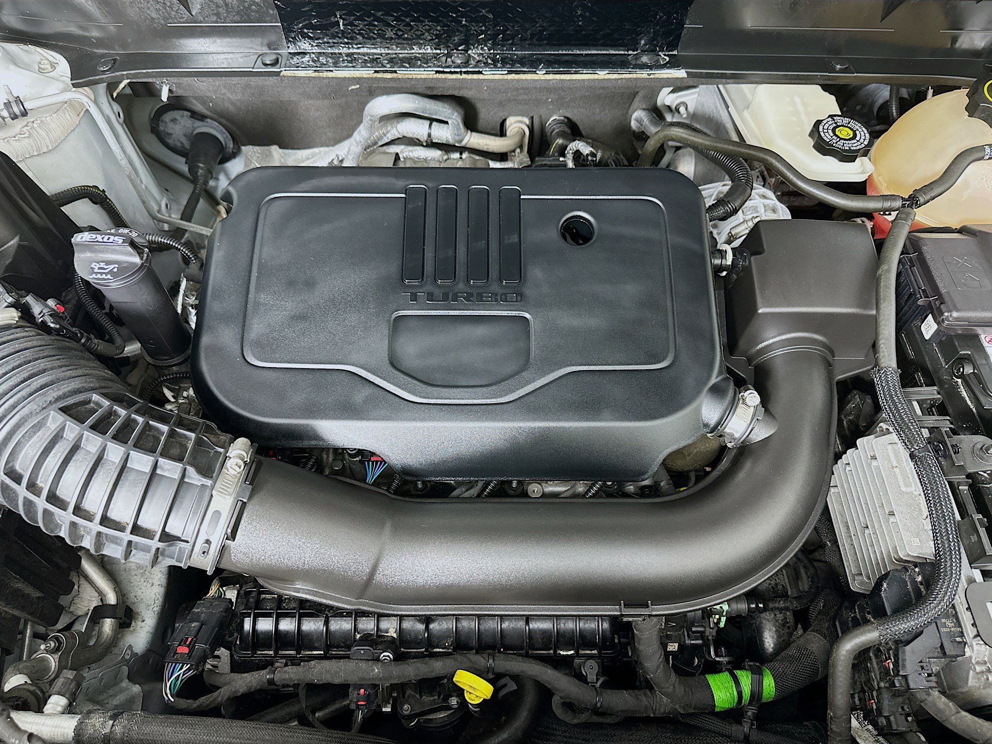 Used 2023 GMC Acadia SLT image 36