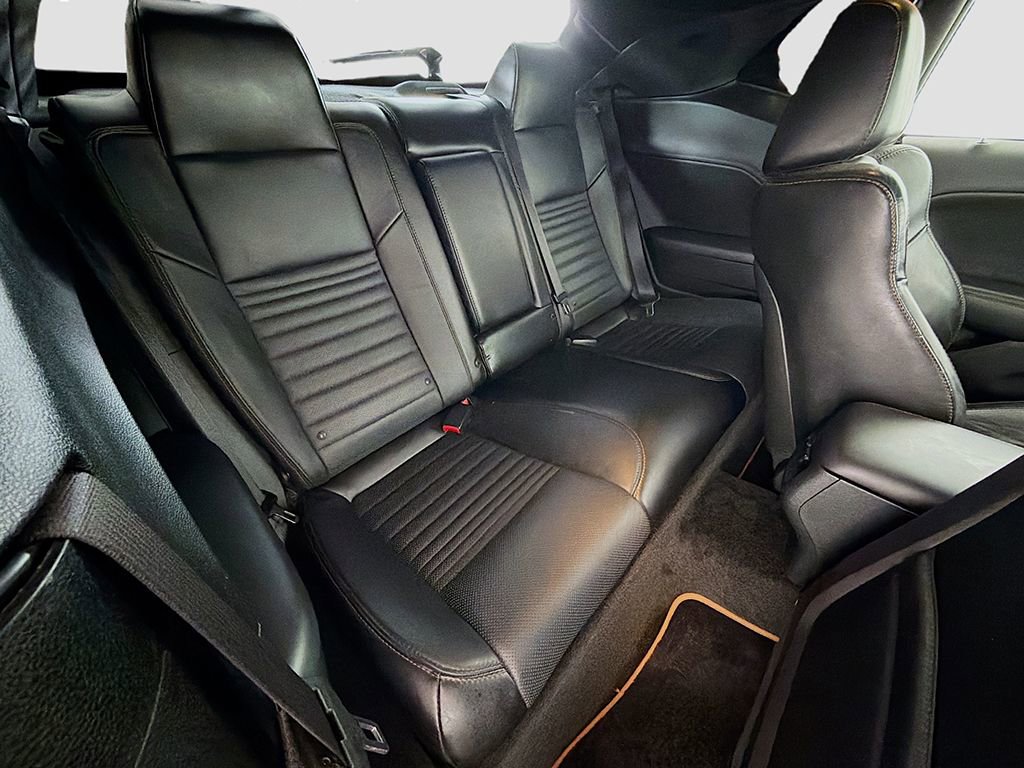 Used 2015 Dodge Challenger R/T Plus RWD image 24