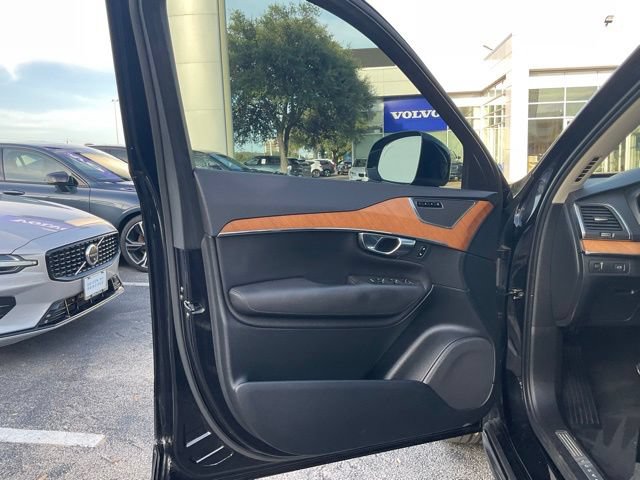 Certified 2022 Volvo XC90 T5 Momentum FWD image 15