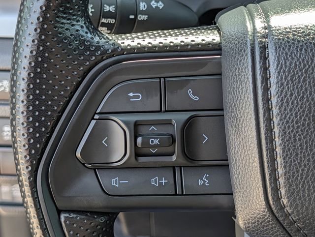 Used 2025 Toyota Tacoma SR5 AWD/4WD image 15