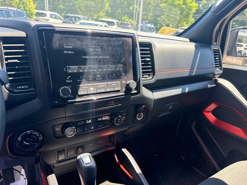 Used 2022 Nissan Frontier PRO-4X w/ Technology Package AWD/4WD image 14