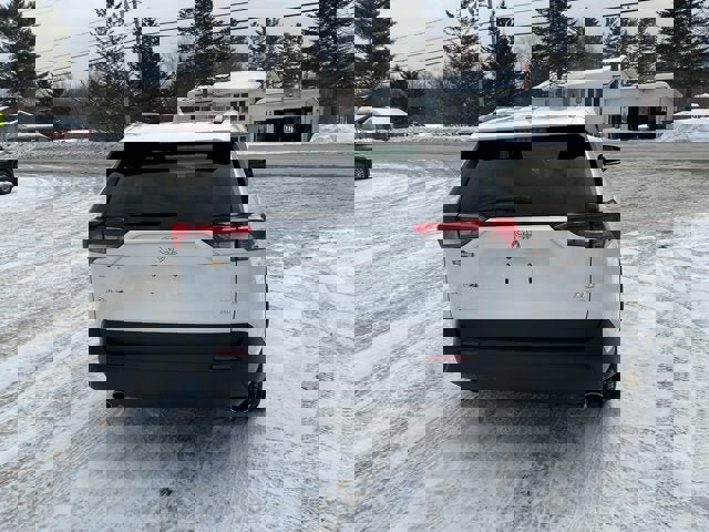 Used 2023 Toyota RAV4 XLE image 8