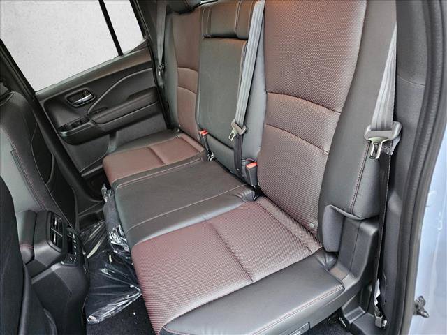 New 2026 Honda Ridgeline Black Edition image 13