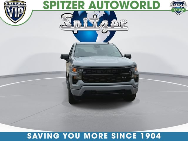 Used 2024 Chevrolet Silverado 1500 Custom w/ Turbomax Blackout Package AWD/4WD image 4